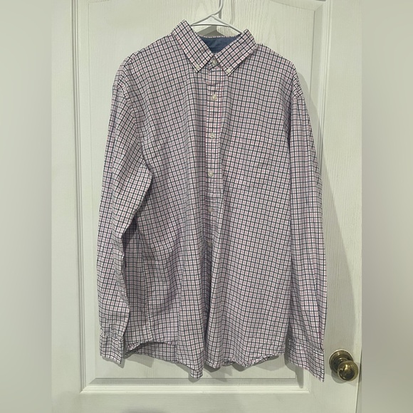 FINAL PRICE Crown & Ivy Men’s Button Down - Picture 1 of 6